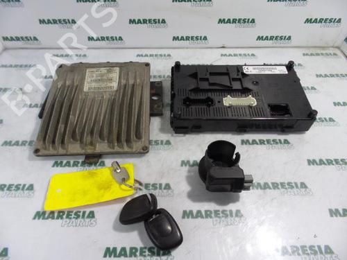 Used Engine control unit (ECU) RENAULT CLIO II (BB_, CB_) 1.5 dCi (B/CB07) (65 hp) 31513445