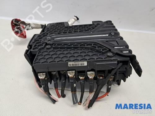 Used Fuse box PEUGEOT 308 II (LB_, LP_, LW_, LH_, L3_) 1.6 THP 125 (125 hp) 31632155