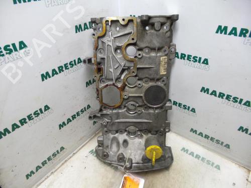 Used Valve cover RENAULT MEGANE Scenic (JA0/1_) 1.6 16V (JA0B, JA04, JA11, JA00) (107 hp) 31536812