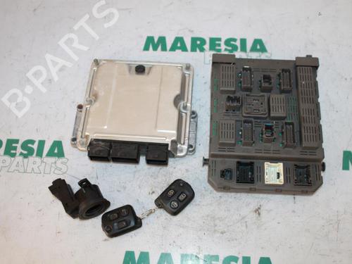 Used Engine control unit (ECU) PEUGEOT 607 (9D, 9U) 2.2 HDi (133 hp) 31531524