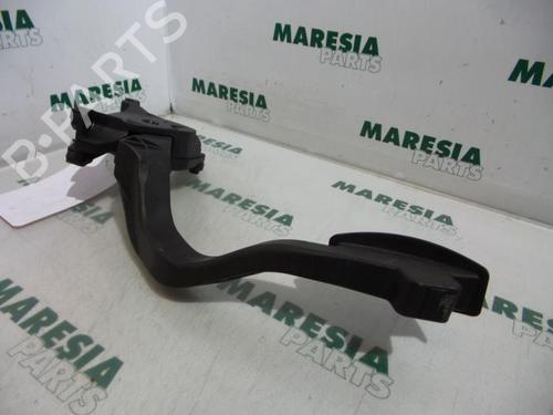 Used Electronic module FIAT BRAVO II (198_) 1.4 16V (198AXS1B) (140 hp) 31526719