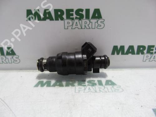 Used Injector CITROËN XANTIA (X1_, X2_) 1.8 i 16V (110 hp) 32197457