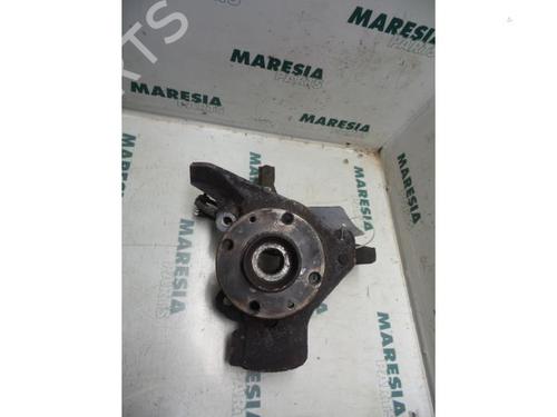 Used Left front steering knuckle LANCIA LYBRA SW (839_) 1.8 16V (839BXB1A, 839BXG1A) (131 hp) 31468917