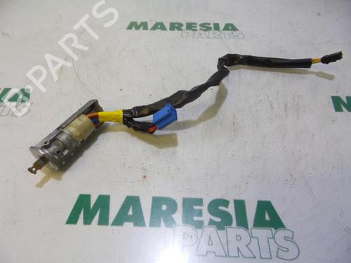 Used Ignition barrel PEUGEOT 206 Hatchback (2A/C) 1.1 i (60 hp) 31517636