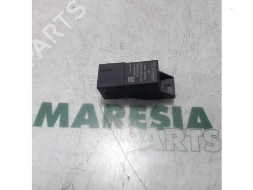 Used Electronic sensor PEUGEOT 308 SW II (LC_, LJ_, LR_, LX_, L4_) 1.6 BlueHDi 120 (120 hp) 31386076