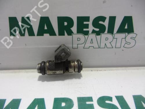 Used Injector RENAULT LAGUNA I (B56_, 556_) 1.6 16V (B568, B561) (107 hp) 31458540
