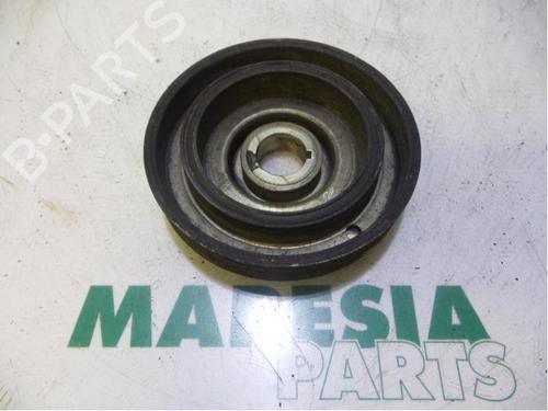 Riemenscheibe für PEUGEOT EXPERT Van (VF3A_, VF3U_, VF3X_) 2.0 HDi 140 (136 hp) 31517341