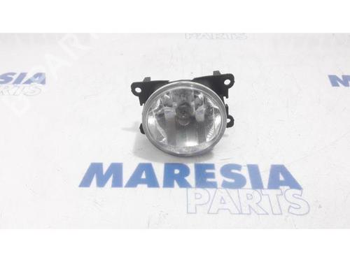 Used Right front fog light CITROËN C3 Picasso (SH_) 1.6 HDI 90 (92 hp) 31396001