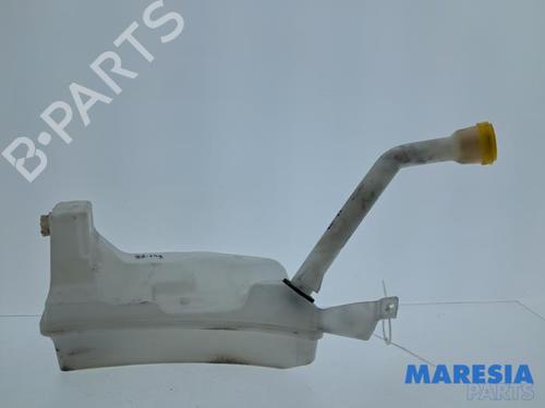 Used Windscreen washer tank Windscreen washer tank 39172853 39172853