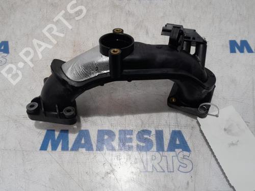 Used Injection rail CITROËN C4 CACTUS 1.6 BlueHDi 100 (99 hp) 31426834