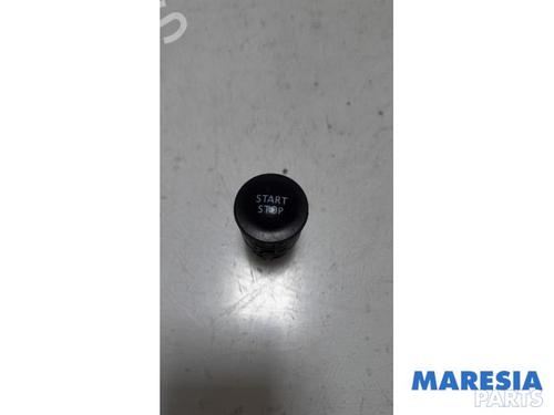 Used Switch RENAULT CAPTUR I (J5_, H5_) 0.9 TCe 90 (90 hp) 31428092