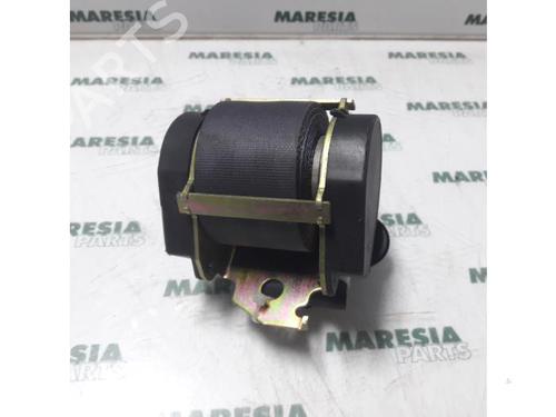 Used Front right seatbelt RENAULT ESPACE III (JE0_) 2.0 16V (JE0N, JE0L, JE02) (140 hp) 31515646