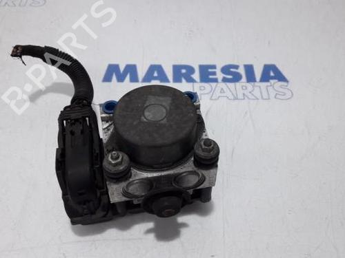 Used ABS pump FIAT 500 (312_) 1.2 (312AXA1A) (69 hp) 31531001
