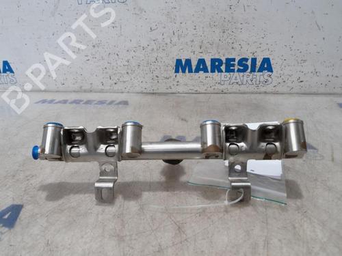 Injection rail CITROËN C5 III Break (RW_) 1.6 THP 155 | BP31438204M98  - Image 8