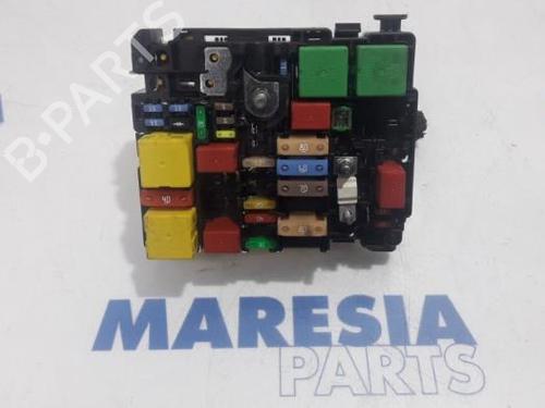 Used Fuse box PEUGEOT 208 I (CA_, CC_) 1.2 VTI 82 (82 hp) 31428163