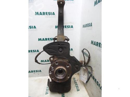 Used Left front steering knuckle ALFA ROMEO 147 (937_) 1.6 16V T.SPARK ECO (937.AXA1A, 937.BXA1A) (105 hp) 31454685