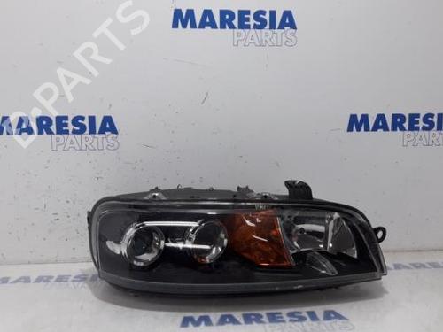 Used Right headlight FIAT PUNTO (188_) 1.2 16V 80 (188.233, .235, .253, .255, .333, .353, .639,... (80 hp) 31469008