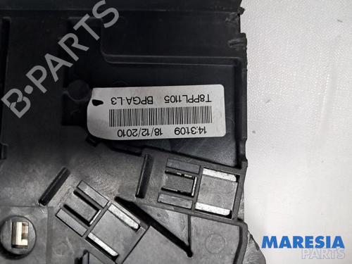 Fuse box PEUGEOT 5008 (0U_, 0E_) 1.6 16V | BP31512396E1 