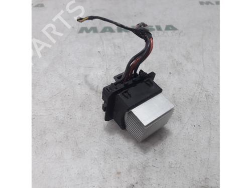 Used Electronic sensor RENAULT CLIO III Grandtour (KR0/1_) 1.6 16V (KR0B) (112 hp) 31520701