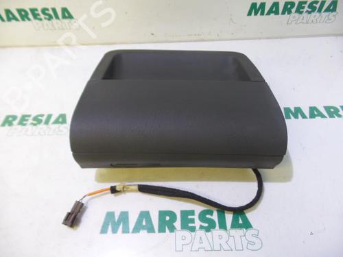 Used Passenger airbag FIAT SCUDO Van (220_) 2.0 JTD 16V (109 hp) 31517485