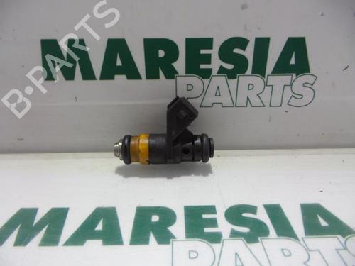 injector-renault-clio-ii-bb_-cb_-1998-1999-2000-2001-2002-2003-2004-2005-2006-2007-2008-2009-2010-2011-2012-2013-2014-2015-2016-31452009 main image