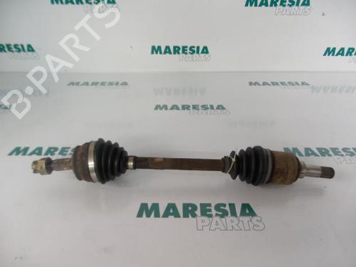 Used Left front driveshaft FIAT PUNTO (176_) 55 1.1 (54 hp) 31488603