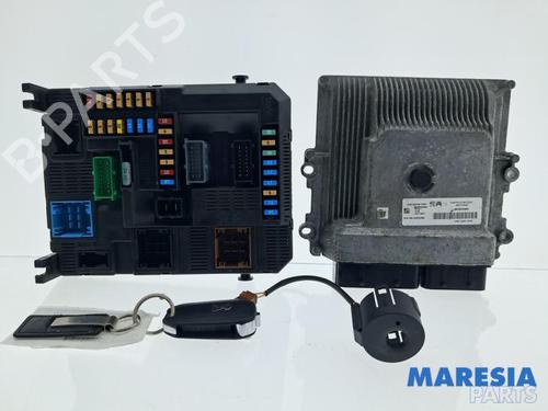 Used Engine control unit (ECU) PEUGEOT 2008 I (CU_) 1.2 THP 110 / PureTech 110 (110 hp) 32099636