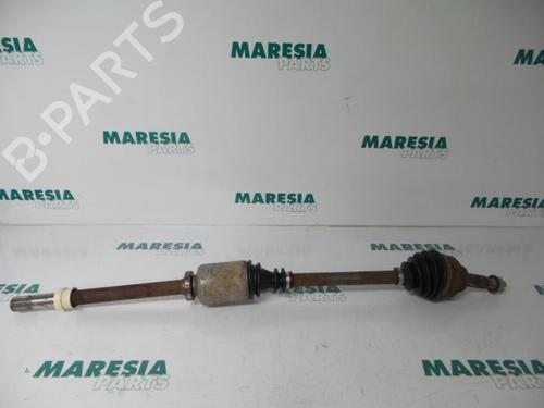 Used Right front driveshaft RENAULT TRAFIC II Bus (JL) 1.9 dCI 80 (JL0B) (82 hp) 31506233