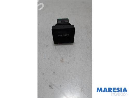 switch-peugeot-3008-ii-suv-mc_-mr_-mj_-m4_-2016-31399718 main image