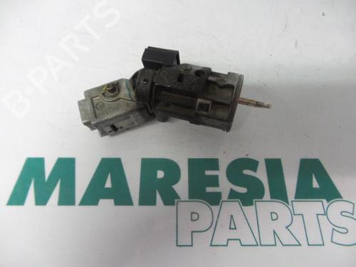 Used Ignition barrel CITROËN C3 II (SC_) 1.6 HDi (92 hp) 31477293