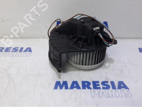 Used Heater blower motor RENAULT MASTER III Platform/Chassis (EV, HV, UV) 2.3 dCi 135 FWD (EV0N, HV0N, UV0N, EV08, HV08, UV08) (136 hp) 31496945