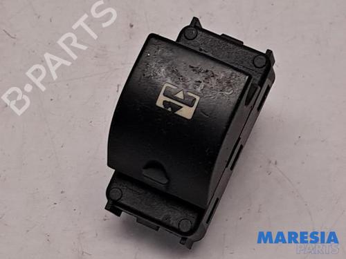 Used Switch PEUGEOT 3008 I MPV (0U_) 1.6 VTi (120 hp) 31446998