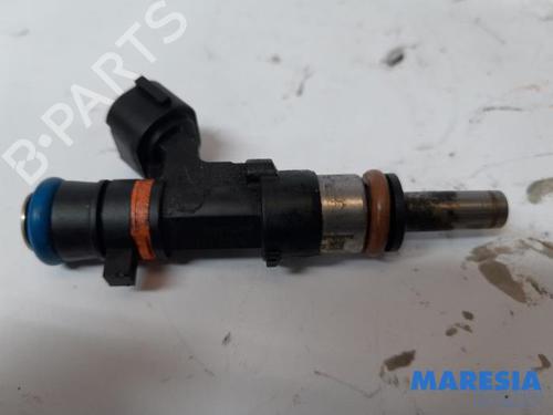 Injector RENAULT CAPTUR I (J5_, H5_) 0.9 TCe 90 | BP31502564M100