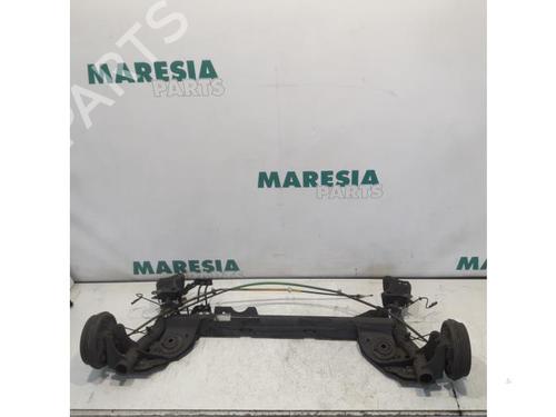 Used Rear axle Rear axle RENAULT CLIO IV (BH_) 1.5 dCi 90 (90 hp) 31403275 31403275