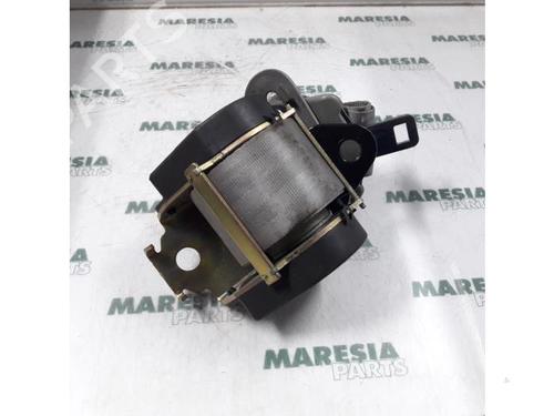 rear-left-seatbelt-renault-scenic-i-mpv-ja01_-fa0_-1999-2000-2001-2002-2003-2004-2005-2006-2007-2008-2009-2010-31520234 main image