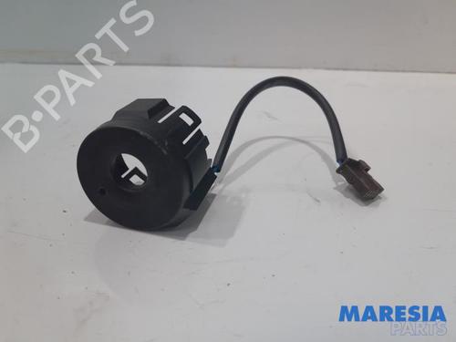Engine control unit (ECU) PEUGEOT 5008 (0U_, 0E_) 1.6 16V | BP31461052M57 