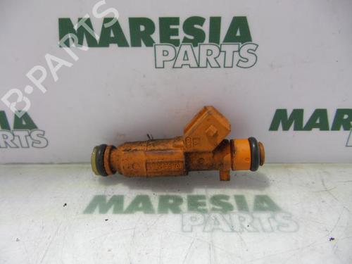 Used Injector ALFA ROMEO 156 (932_) 1.6 16V T.SPARK (932.A4, 932.A4100) (120 hp) 31460023