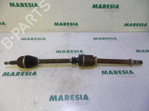 Used Right front driveshaft RENAULT SCÉNIC II (JM0/1_) 1.9 dCi (JM0G, JM12, JM1G, JM2C) (120 hp) 31458400