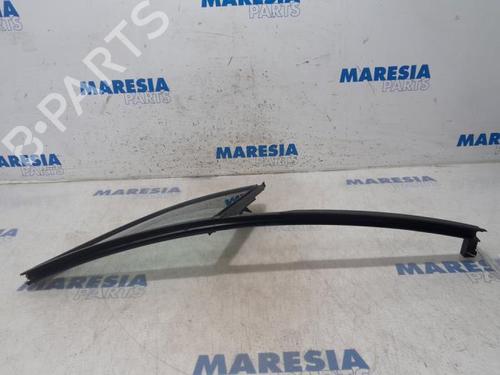 Used Front right quarter glass CITROËN C3 II (SC_) 1.2 VTi 82 (82 hp) 31473649