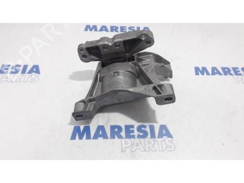 Used Gearbox mount PEUGEOT 308 SW II (LC_, LJ_, LR_, LX_, L4_) 1.6 BlueHDi 120 (120 hp) 31410635