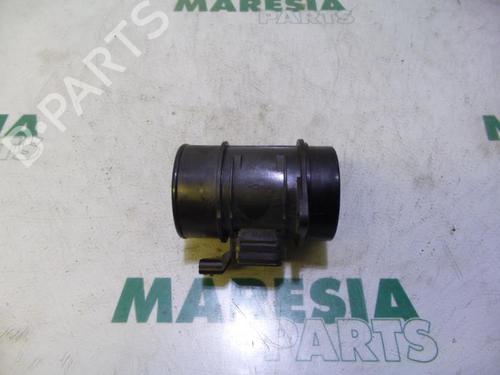Used Mass air flow sensor RENAULT MEGANE III Hatchback (BZ0/1_, B3_) 1.5 dCi (BZ09, BZ0D, BZ1W, BZ29, BZ14) (110 hp) 31431079