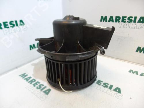 Used Heater blower motor PEUGEOT 206 Hatchback (2A/C) 1.4 i (75 hp) 31536217