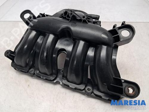 Used Injection rail PEUGEOT 3008 I MPV (0U_) 1.6 THP (156 hp) 31417249