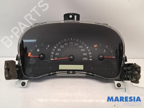 Used Instrument cluster FIAT PANDA (169_) 1.1 (169.AXA1A) (54 hp) 31497907