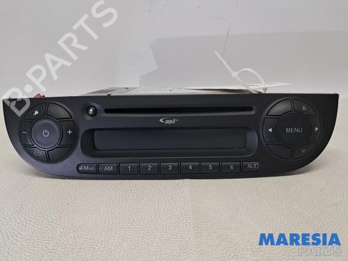 Autoradio für FIAT 500 (312_) 1.2 (312AXA1A) (69 hp) 31816665