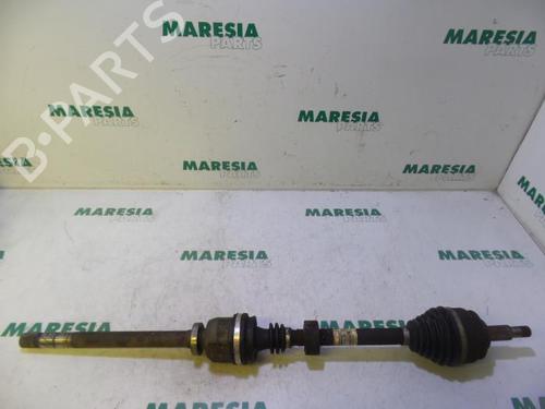 Used Right front driveshaft RENAULT ESPACE IV (JK0/1_) 2.0 Turbo (JK0A, JK0B, JK0N) (163 hp) 31526065