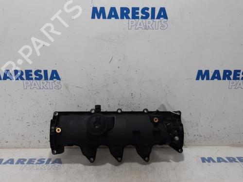 Used Valve cover RENAULT MEGANE III Grandtour (KZ0/1) 1.5 dCi (KZ09, KZ0D, KZ1G, KZ29, KZ14, KZ1W, KZ10, KZ1F,... (110 hp) 31424600