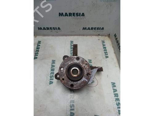 Used Left front steering knuckle RENAULT TWINGO I (C06_) 1.2 (C063, C064) (55 hp) 31385333