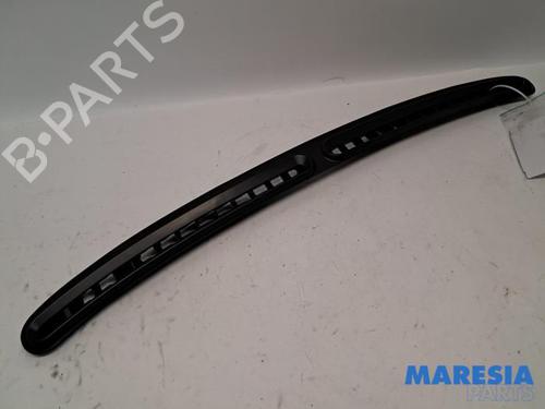 Used Air vent FIAT 500 (312_) 1.2 (312AXA1A) (69 hp) 31469444