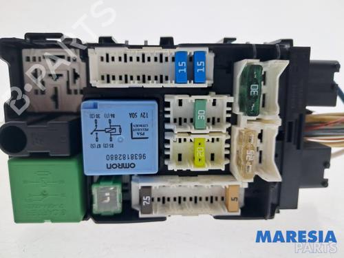 Fuse box PEUGEOT 508 I (8D_) 1.6 THP | BP37992445E1 - Image 2